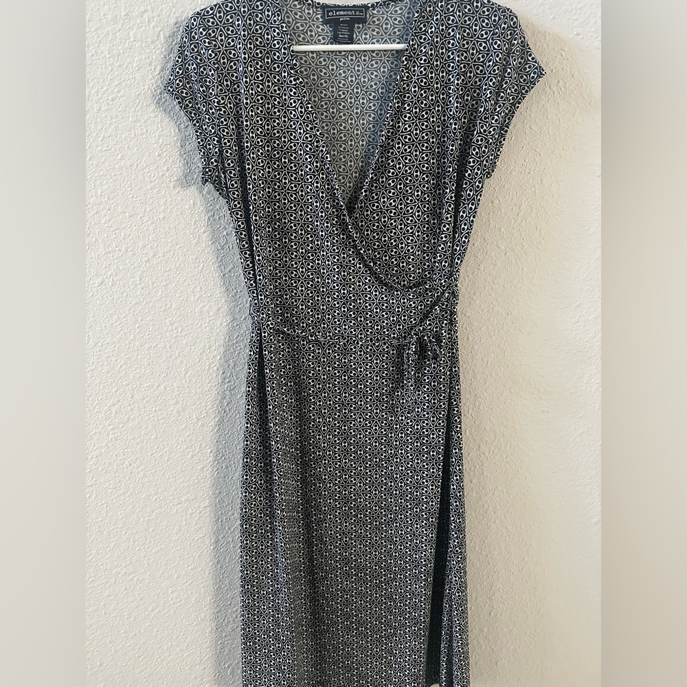 Black and white pattern dress